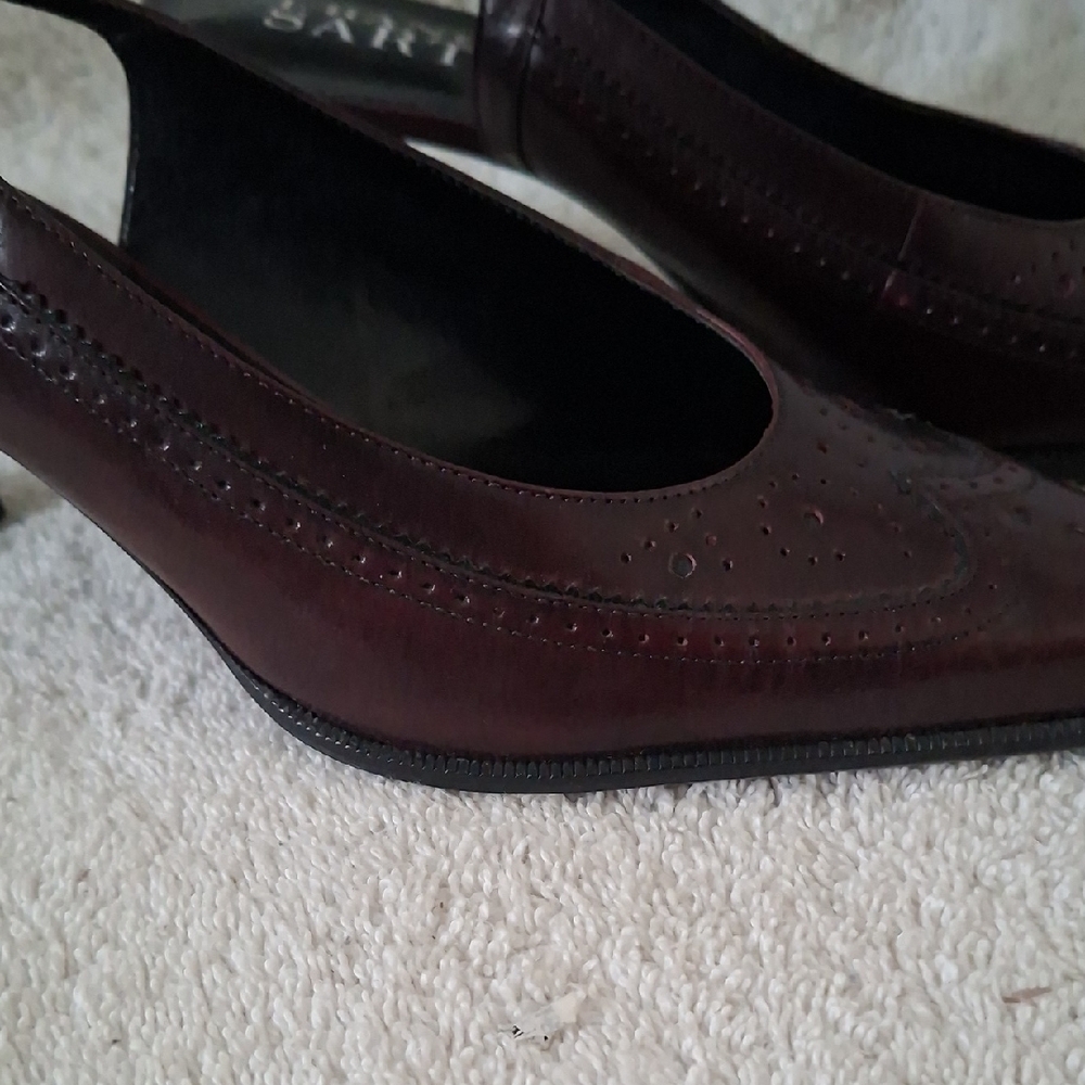 FRANCO SARTO Maroon Slingback Heels - Picture 3 of 10